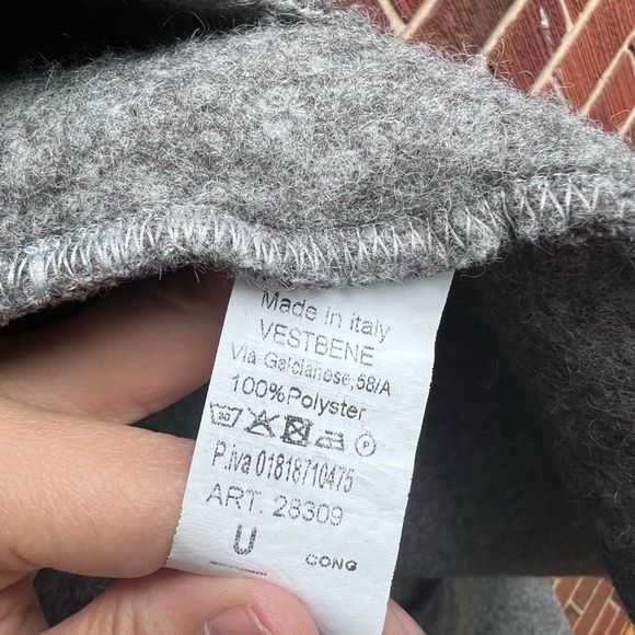 Oversize women coat - Picture 7 of 9